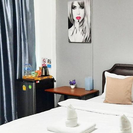 Ada Apartment - อาดา อพาร์ทเมนท์ Bangkok Dış mekan fotoğraf