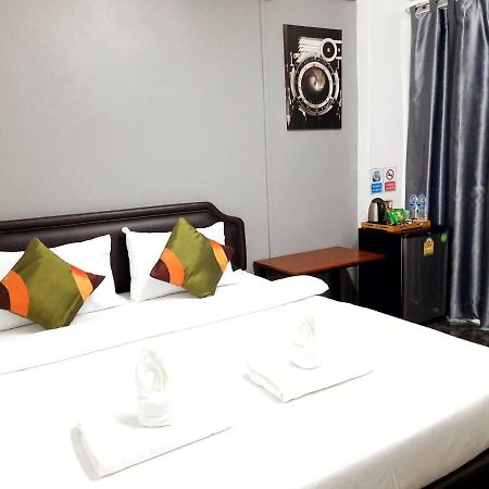 Ada Apartment - อาดา อพาร์ทเมนท์ Bangkok Dış mekan fotoğraf