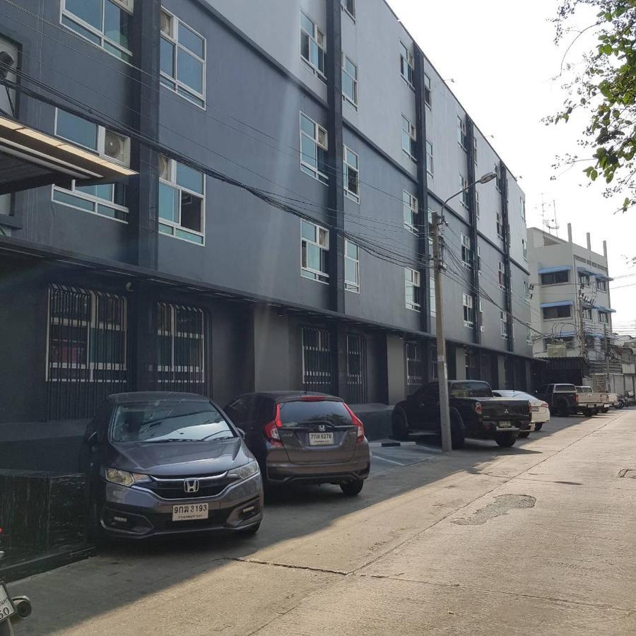 Ada Apartment - อาดา อพาร์ทเมนท์ Bangkok Dış mekan fotoğraf